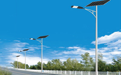 农村道路装额敏太阳能路灯选多大瓦数实测